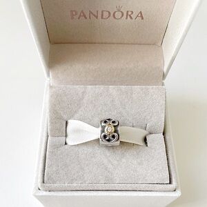 Pandora Double Heart Diamond Clip | Retired